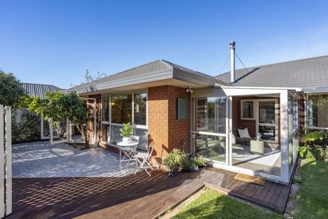 Photo of property in 9 Thoresby Mews, Avonhead, Christchurch, 8042