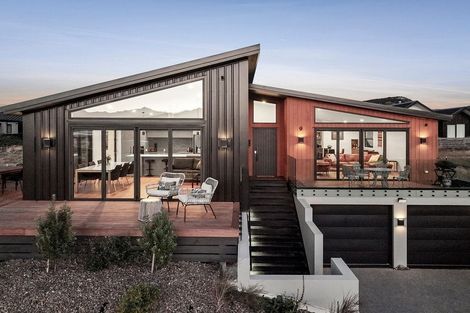 Photo of property in 9 Mcneil Crescent, Wanaka, 9305