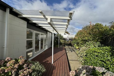 Photo of property in 1/18 Maidstone Road, Ilam, Christchurch, 8041