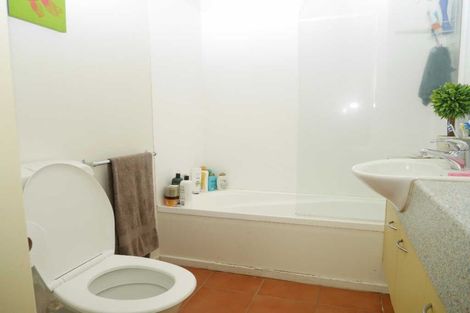 Photo of property in Courtenay Mews Apartments, 16/14u Alpha Street, Te Aro, Wellington, 6011
