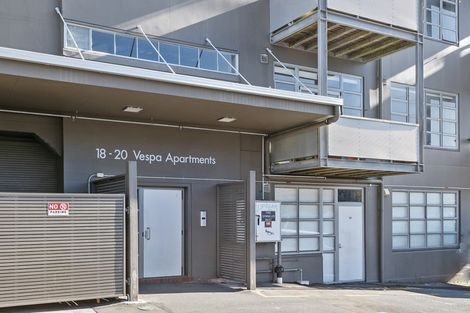 Photo of property in Vespa Apartments, 201/20 Hanson Street, Mount Cook, Wellington, 6021