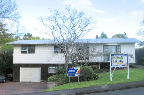 Photo of property in 34 Crompton Road, Massey, Auckland, 0614