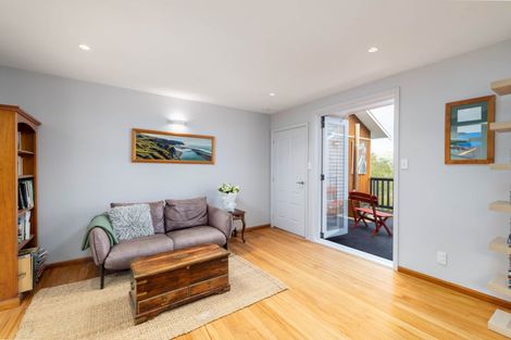 Photo of property in 46 Cornwall Road, Lyttelton, 8082