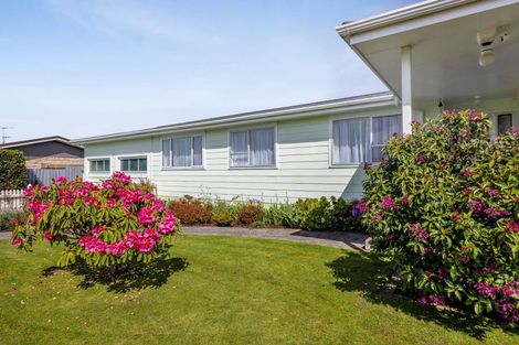 Photo of property in 35 Murdoch Street, Hawera, 4610