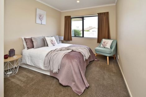 Photo of property in 2 Kandinsky Close, Rolleston, 7614