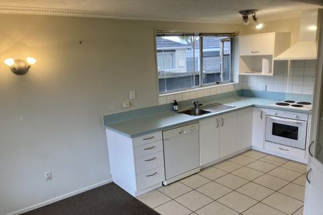 Photo of property in 50 Chipping Lane, Redwood, Christchurch, 8051