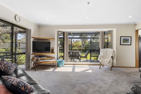 Photo of property in 2 Osborne Road, Amberley, 7410