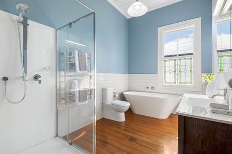 Photo of property in 18 Roslyn Terrace, Devonport, Auckland, 0624