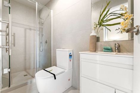 Photo of property in 13/3226 Great North Road, New Lynn, Auckland, 0600