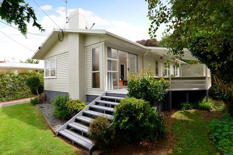Photo of property in 13 Morris Road, Hillcrest, Hamilton, 3216