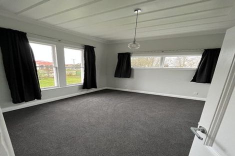 Photo of property in 37 Ross Street, Woodville, 4920