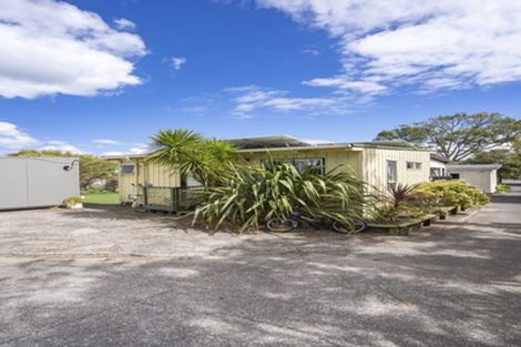 Photo of property in 176 Henderson Valley Road, Henderson, Auckland, 0612