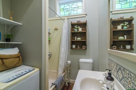 Photo of property in 23 Pembroke Road, Northland, Wellington, 6012