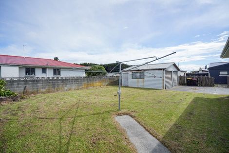 Photo of property in 17 Paisley Street, Kew, Invercargill, 9812