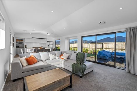 Photo of property in 6 Maleny Lane, Rolleston, 7615