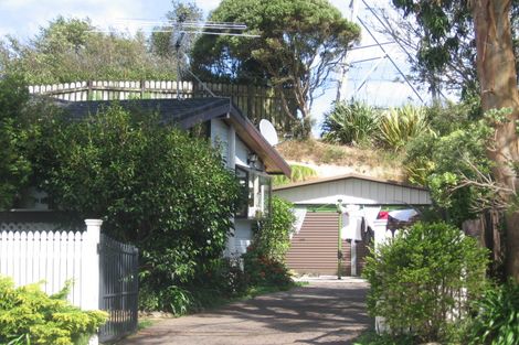 Photo of property in 28 John Witton Drive, Crofton Downs, Wellington, 6035
