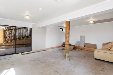 Photo of property in 25 Dingadee Street, Welcome Bay, Tauranga, 3112