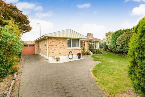Photo of property in 14 Innes Place, Roslyn, Palmerston North, 4414