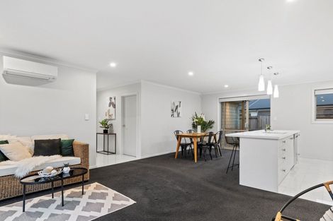 Photo of property in 10 Kahuparere Crescent, Pyes Pa, Tauranga, 3112