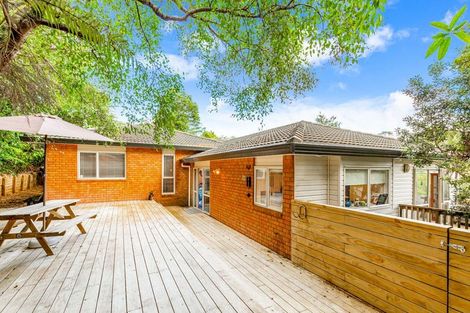 Photo of property in 21a Woodfern Crescent, Titirangi, Auckland, 0604