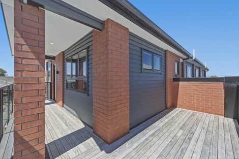 Photo of property in 716a Massey Road, Mangere, Auckland, 2022
