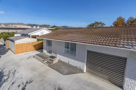 Photo of property in 17a Wades Avenue, Saint Martins, Christchurch, 8022