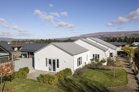 Photo of property in 33 Chandler Crescent, Clyde, 9330