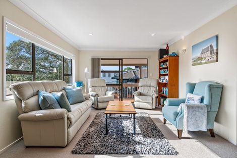 Photo of property in 2/24 Penzance Road, Mairangi Bay, Auckland, 0630