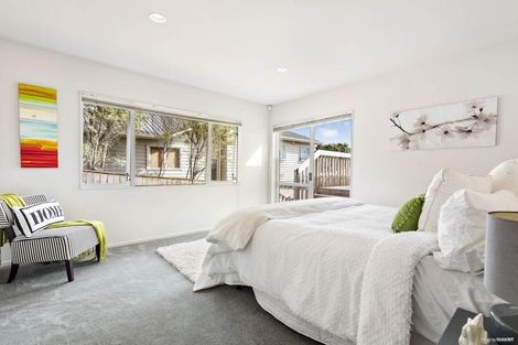 Photo of property in 190 Sunnynook Road, Totara Vale, Auckland, 0627
