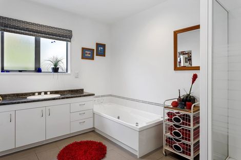 Photo of property in 27 Melford Close, Rangiora, 7400