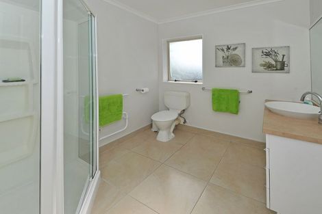 Photo of property in 15 Longford Park Drive, Takanini, 2112