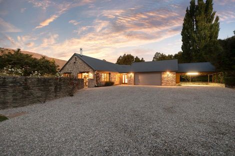 Photo of property in 351 Morven Ferry Road, Arrow Junction, 9371