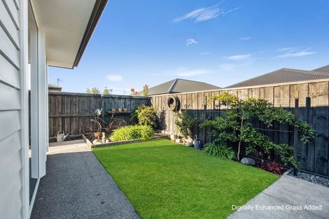 Photo of property in 25 Waituna Street, Pegasus, 7612