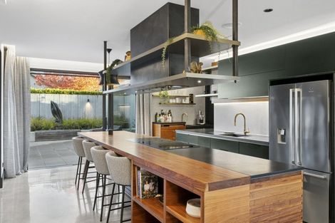 Photo of property in 5 Diamond Lane, Wanaka, 9305