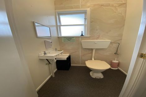 Photo of property in 379 Broadway, Stratford, 4332