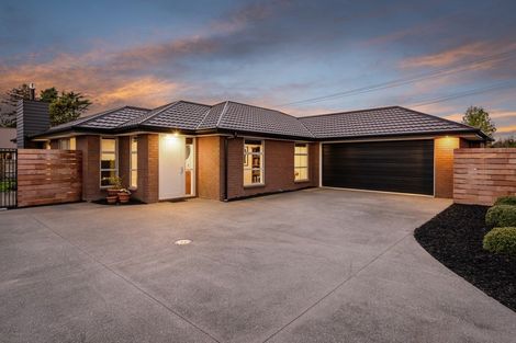 Photo of property in 16d Crown Close, Prebbleton, 7604