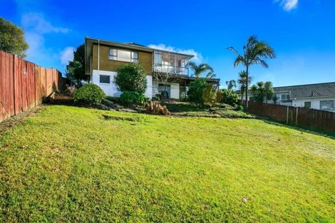 Photo of property in 137 Oaktree Avenue, Browns Bay, Auckland, 0630