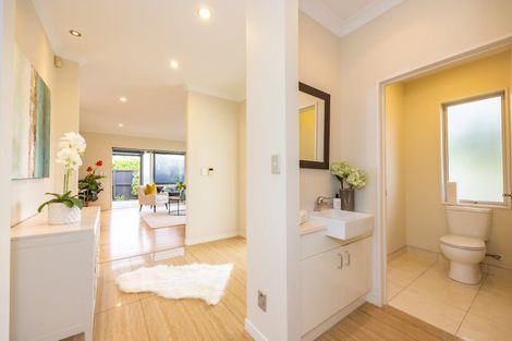 Photo of property in 21 Hornbill Drive, Fairview Heights, Auckland, 0632