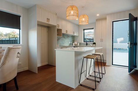 Photo of property in 15b Speedy Crescent, Hillcrest, Auckland, 0627