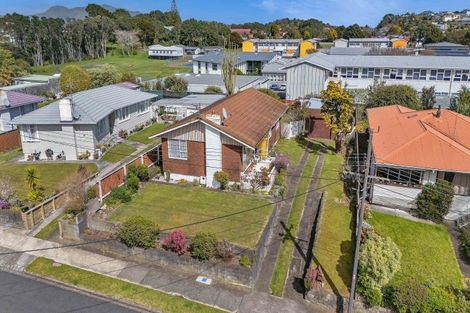Photo of property in 18 Belair Avenue, Blagdon, New Plymouth, 4310
