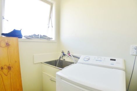 Photo of property in 5 Sunvue Road, Glen Eden, Auckland, 0602