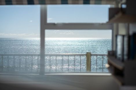 Photo of property in 52 Ames Street, Paekakariki, 5034
