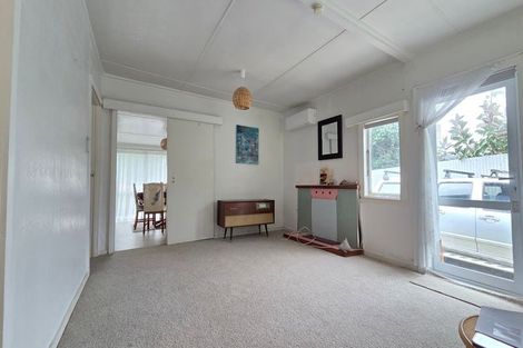 Photo of property in 44 Sea View Road, Baylys Beach, Dargaville, 0377