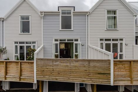 Photo of property in Pirie Street Townhouses, 28/35u Pirie Street, Mount Victoria, Wellington, 6011