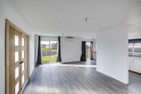 Photo of property in 15b Kilkee Terrace, Flaxmere, Hastings, 4120