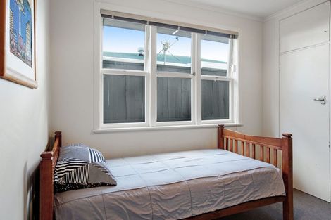 Photo of property in 84 Matipo Road, Te Atatu Peninsula, Auckland, 0610