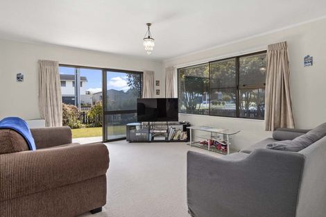 Photo of property in 2/230 Ngatai Road, Otumoetai, Tauranga, 3110