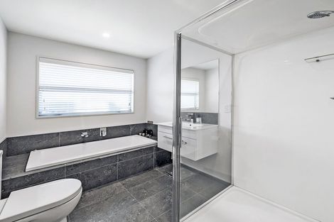 Photo of property in 56 Lewis Crescent, Rolleston, 7614