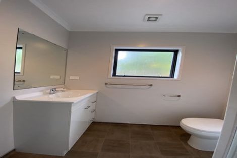 Photo of property in 10 Stredwick Drive, Torbay, Auckland, 0630