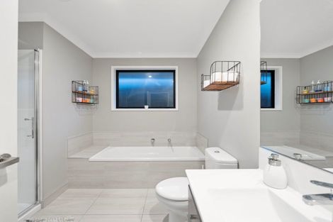 Photo of property in 59 Kahuparere Crescent, Pyes Pa, Tauranga, 3112